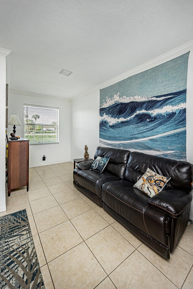 Building Photo - 3021 Grandiflora Dr