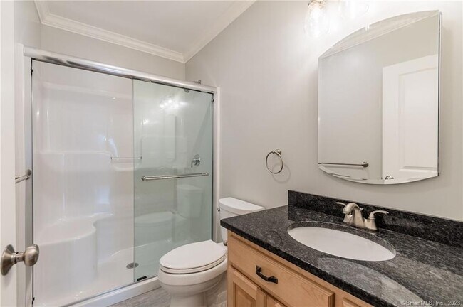 Building Photo - 192 Montauk Ave