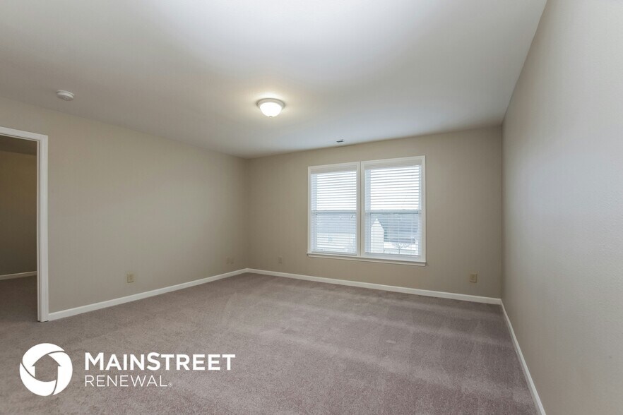 Building Photo - 309 Zander Woods Ct