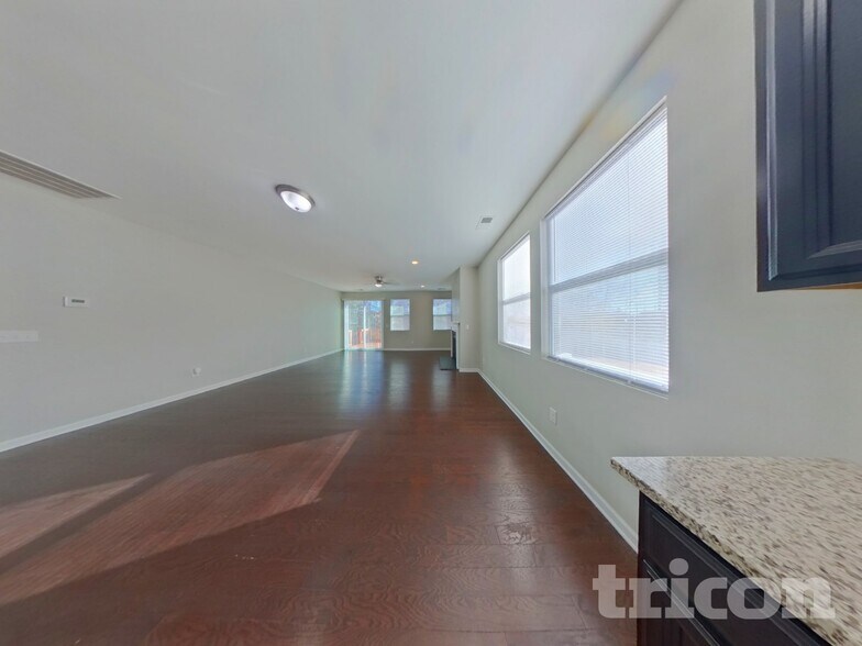 Building Photo - 1418 Kings Grove Dr