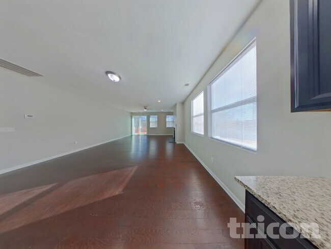 Building Photo - 1418 Kings Grove Dr