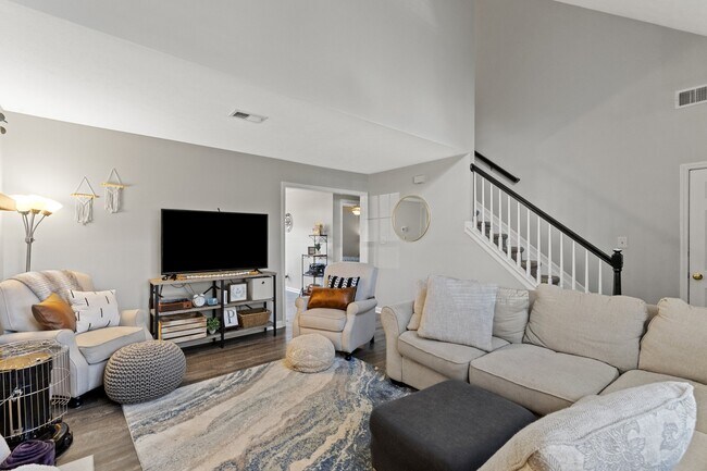 Building Photo - 3336 Pueblo Ct