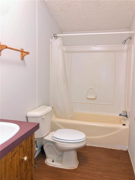 Building Photo - 584 Mountain Ridge Dr