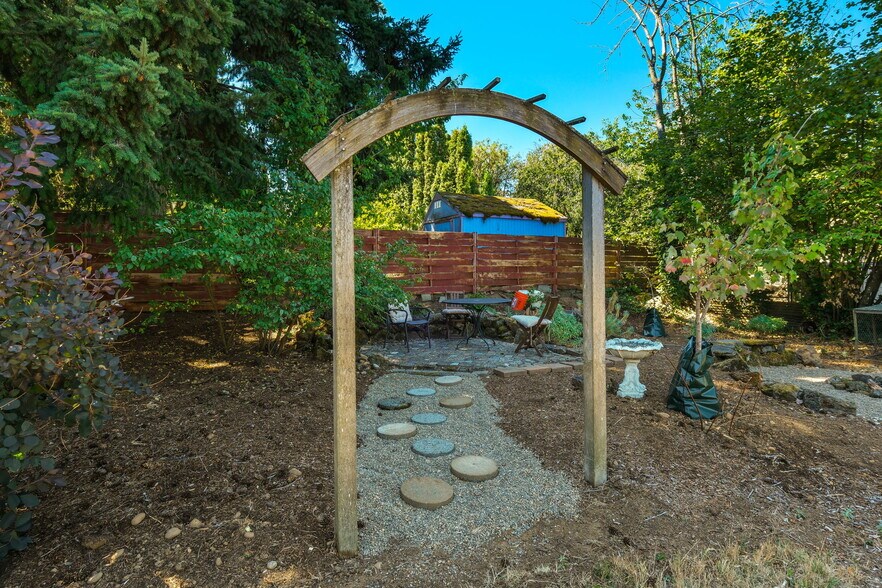 Building Photo - 4416 NE Prescott St