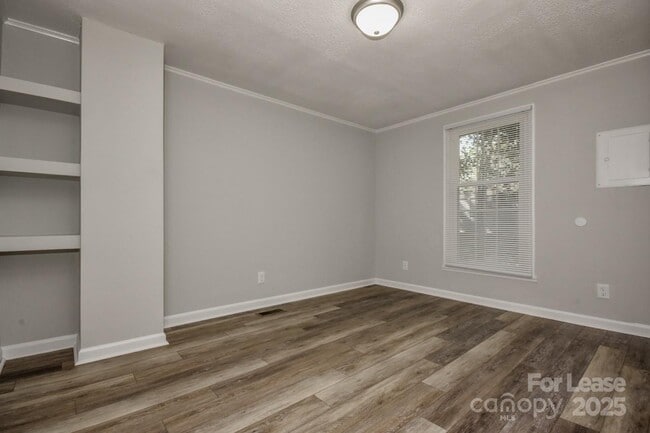 Building Photo - 4792 NC-73