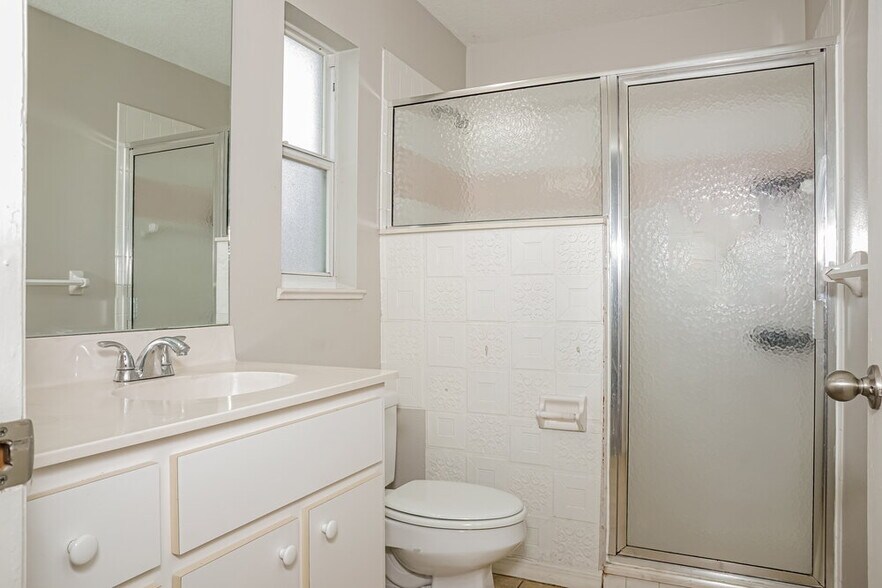 Building Photo - 7180 Mauna Loa Blvd
