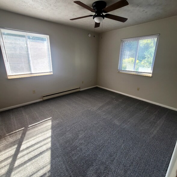 Building Photo - 1804 Woodlawn Ave NW