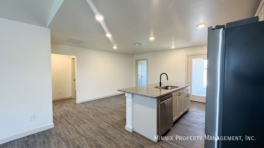 Building Photo - 8009 Date Ave