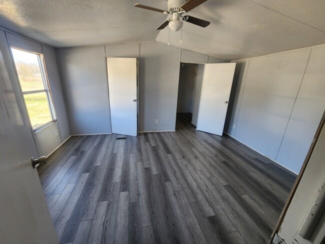 Building Photo - Conway Park