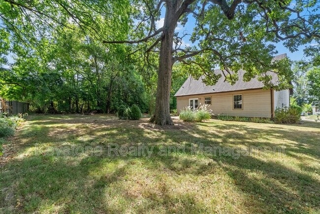 Building Photo - 3445 Arvin Dr