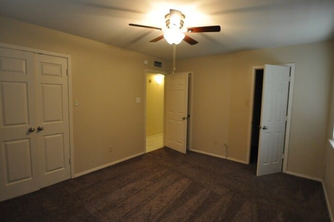 Building Photo - 3 Bedroom for rent in Lindale! Tour Today!