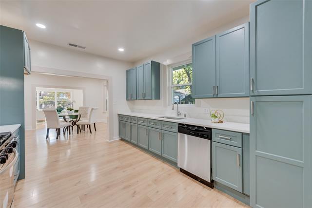 Building Photo - 922 Cristler Ave