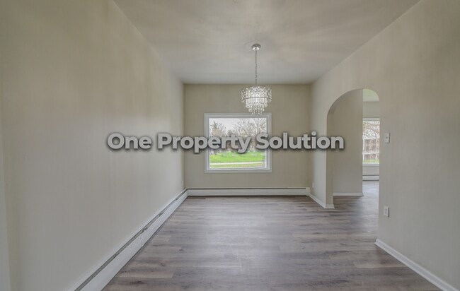 Building Photo - 3612 Van Buren St