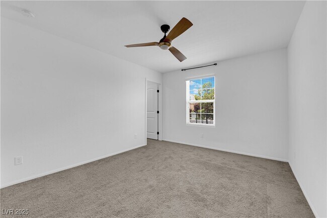Building Photo - 8035 Skye Foxx St