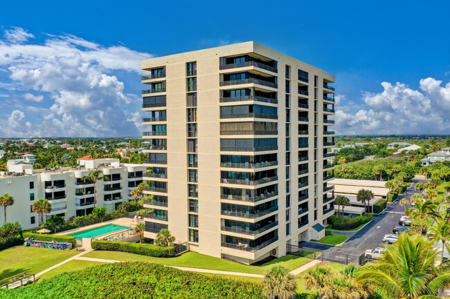 Building Photo - 450 Ocean Dr