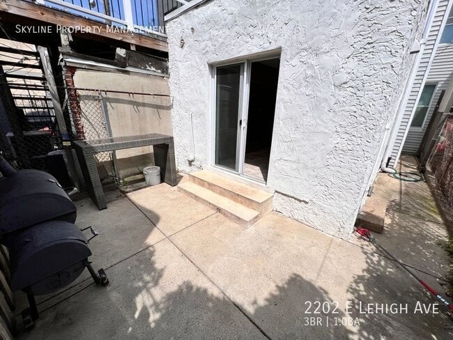 Building Photo - 2202 E Lehigh Ave