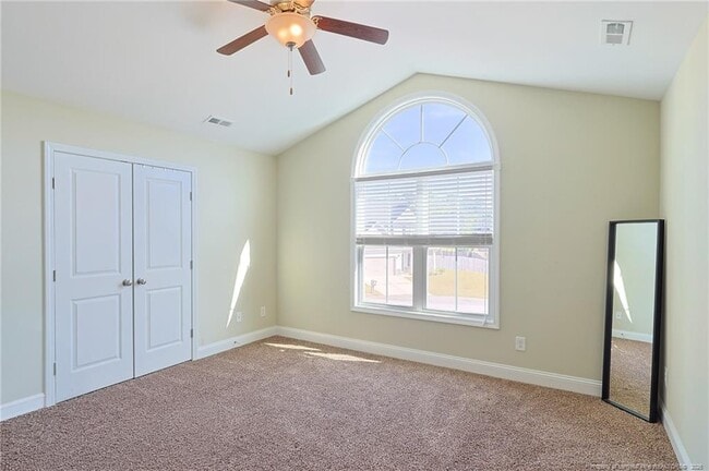 Building Photo - 1641 Mount Rainer Dr