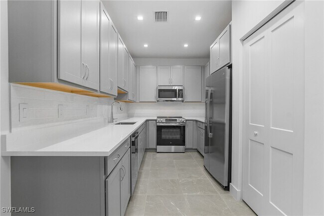 Building Photo - 10940 Salt Bay Wy
