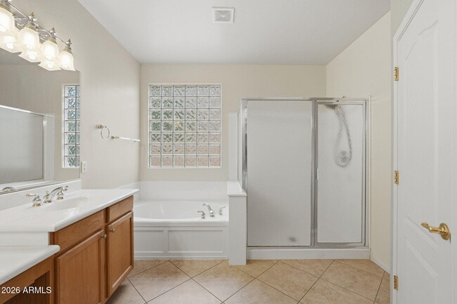 Building Photo - 3374 E Phelps St