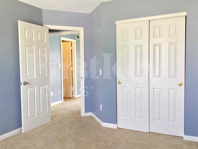 Building Photo - 10703 Regis Ct