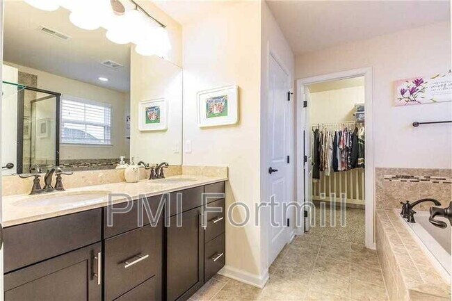 Building Photo - 1351 Yellow Springs Dr