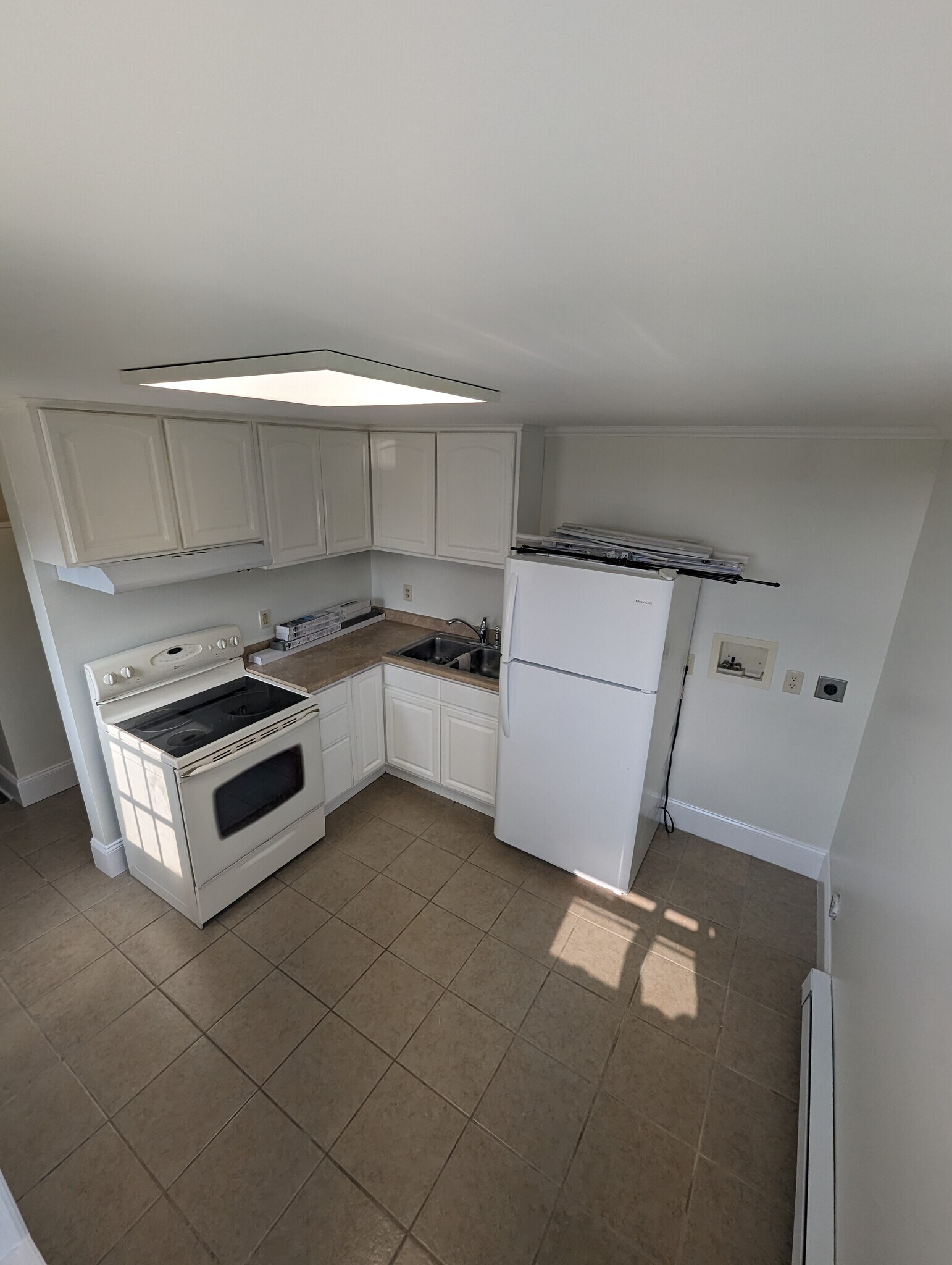 Building Photo - 840 Duke Ave