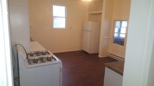 Building Photo - 244 Fayette St