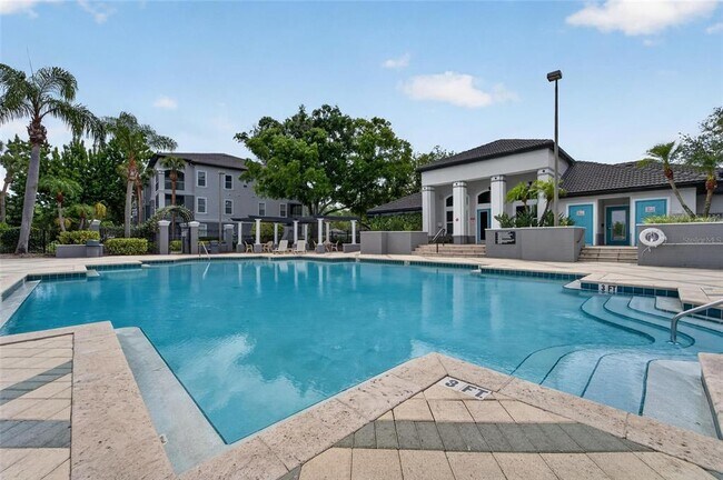 Building Photo - 5611 Legacy Crescent Pl