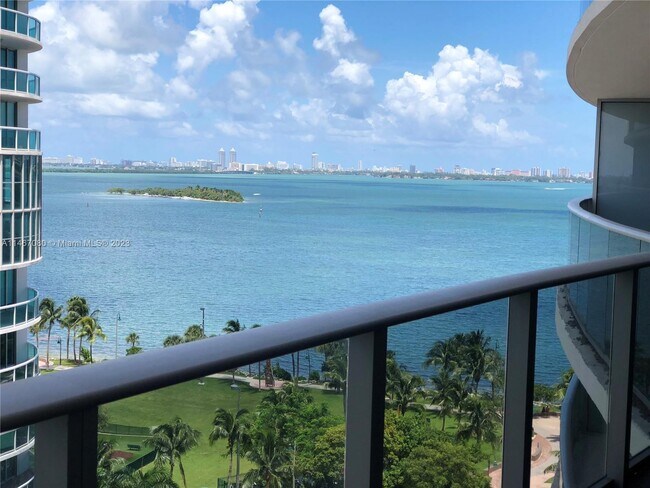 Building Photo - 488 NE 18th St