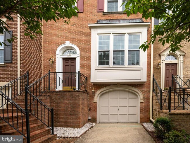 Building Photo - 2155 Wolftrap Ct