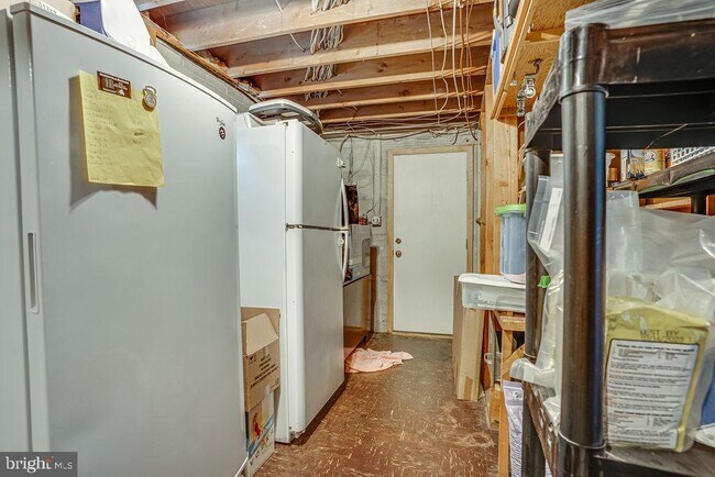 Building Photo - 8317 Harland Dr
