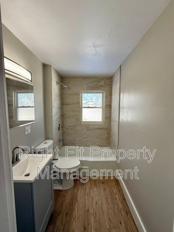 Building Photo - 255-257 Fountain Avenue