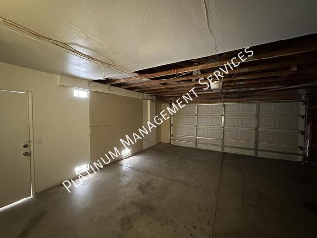 Building Photo - 45712 St Andrews St