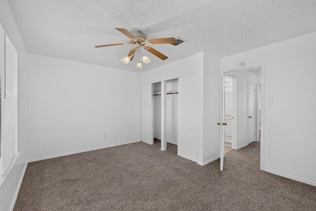 Building Photo - 6120 Cypress Point Dr