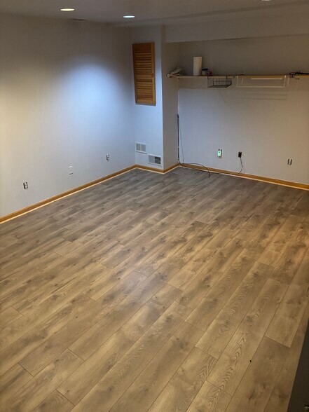 Building Photo - 2H Brookside Hts
