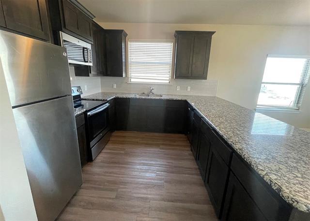 Building Photo - 8605 Ellis Dr