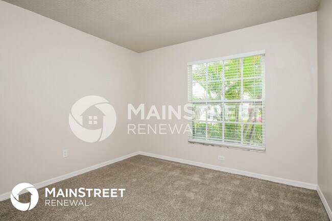 Building Photo - 2321 Paulette Dr