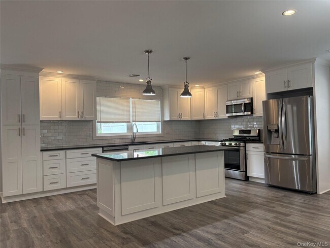 Building Photo - 17 Dunes Ln