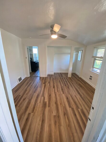 Main Studio Area - 1524 W Dean Ave