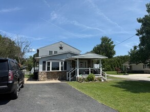 Building Photo - 7714 Bay Front Rd