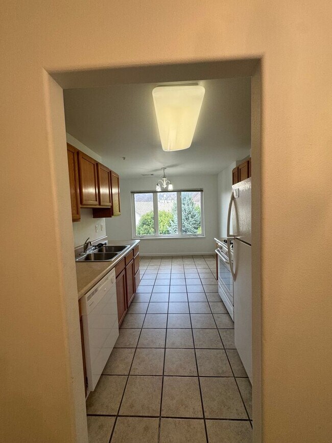 Building Photo - 3 Bedroom 2 Bath Condo in New Castle