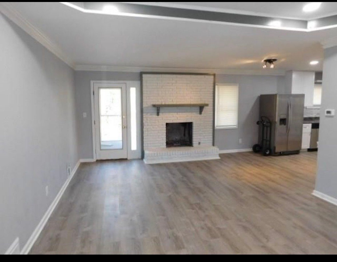 Building Photo - 2521 N Bryan Cir