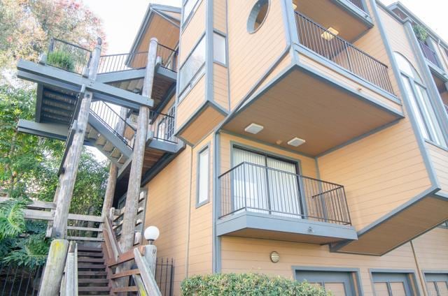 Building Photo - 812 Kalpati Cir