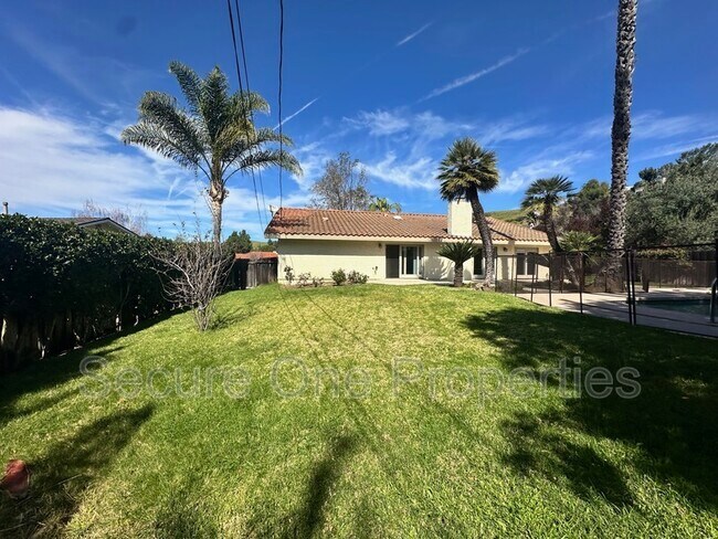 Building Photo - 1390 Calle Pecos