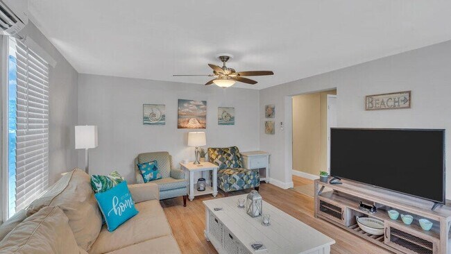 Building Photo - 1226 1/2 Briarwood Rd-