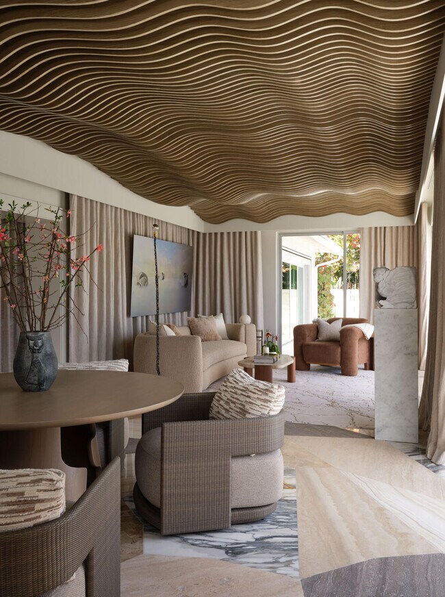 Building Photo - 3410 N Flagler Dr