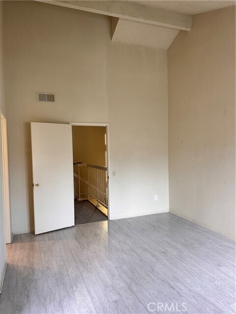 Building Photo - 17092 Lynn St