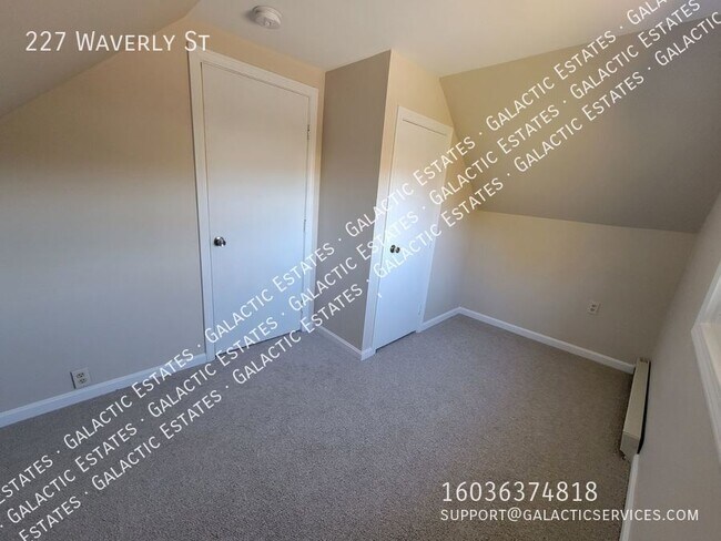 Building Photo - 227 Waverly St
