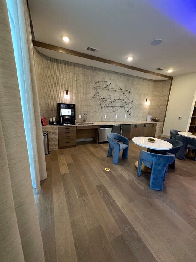 Building Photo - 12208 Tech Ridge Blvd