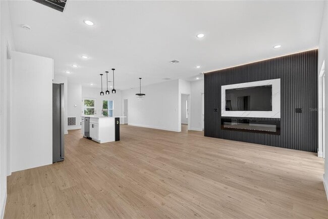 Building Photo - 7883 SW 138 Street Rd